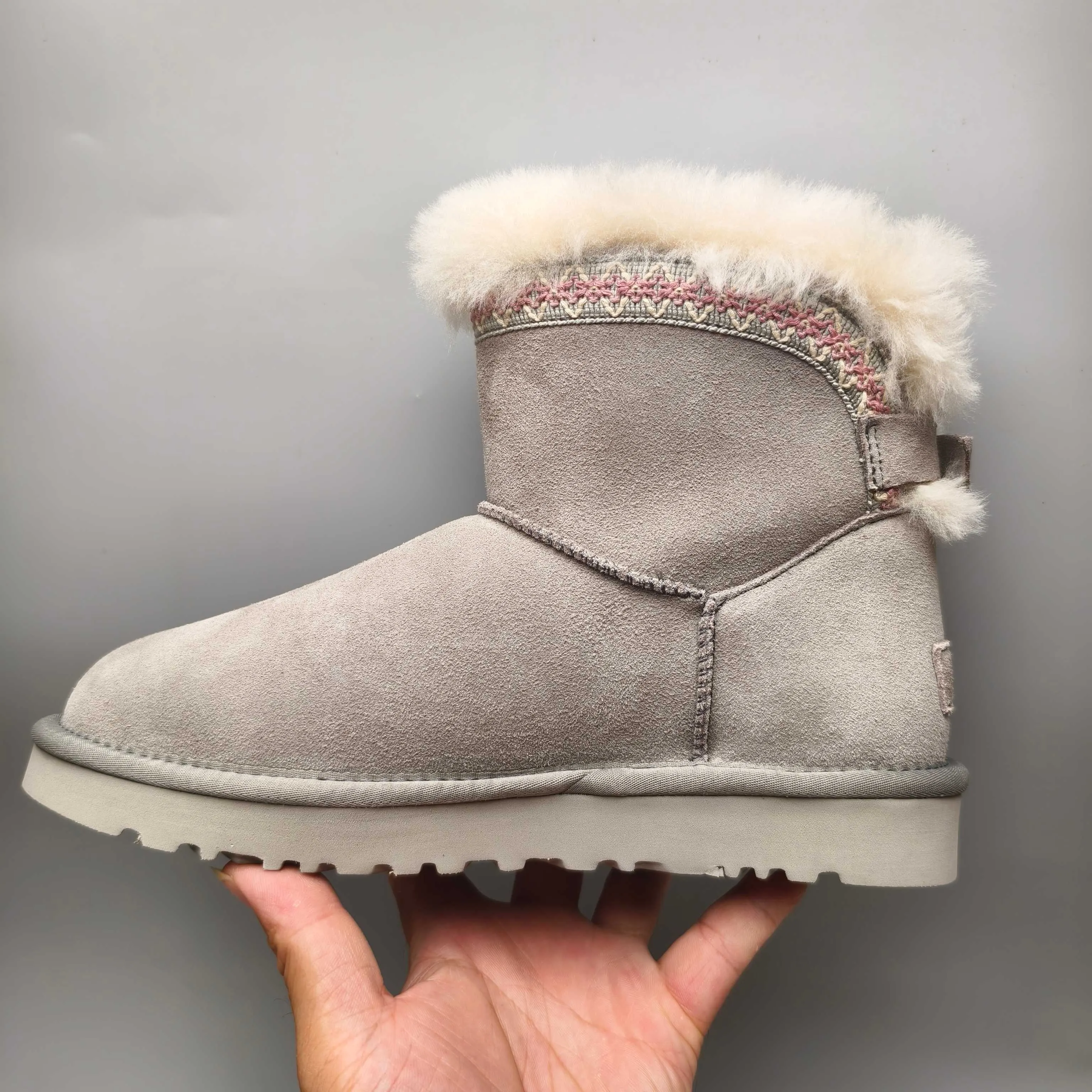 💰520 UGG sheepskin all-in-one snow boots 4517 ethnic style back buckle style color: maroon gray matching size: 35-40